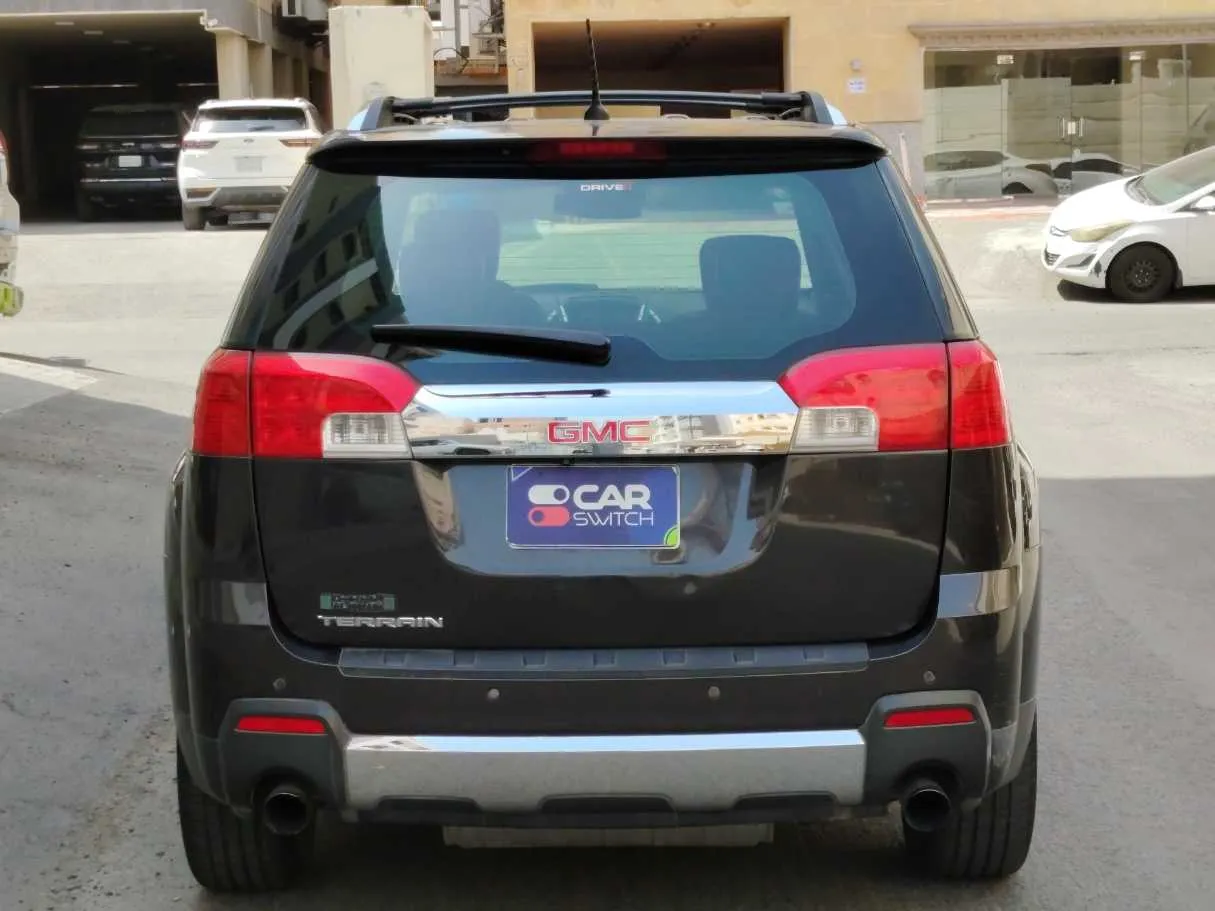 Car image 6