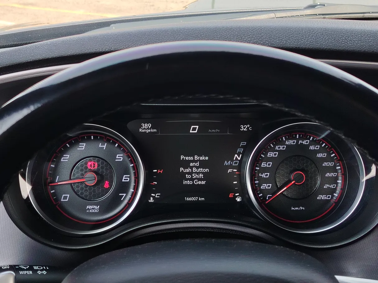 Car image 26