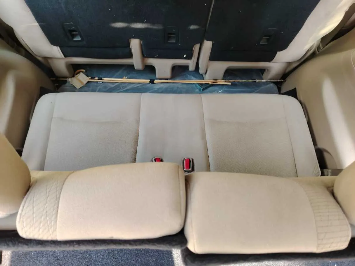 Car image 32