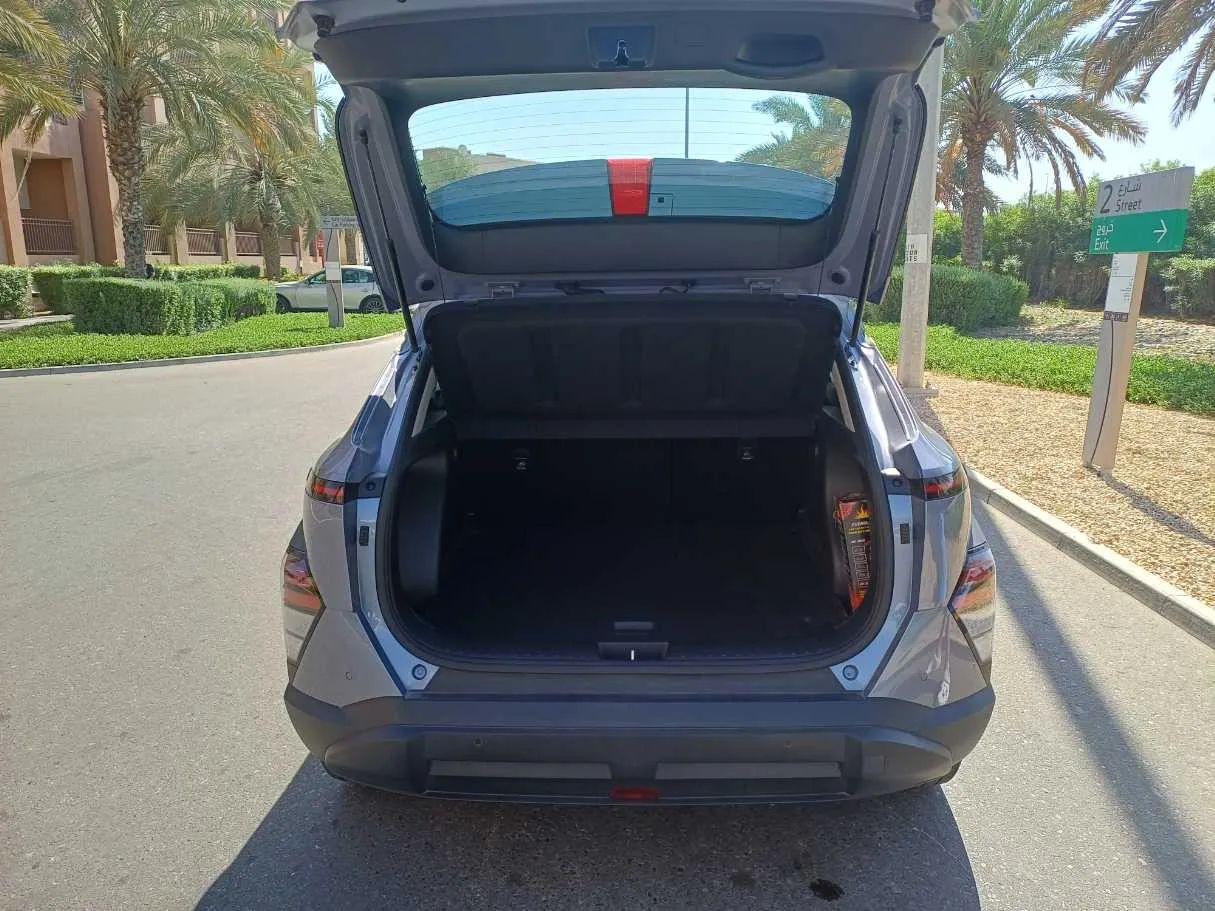 Car image 18