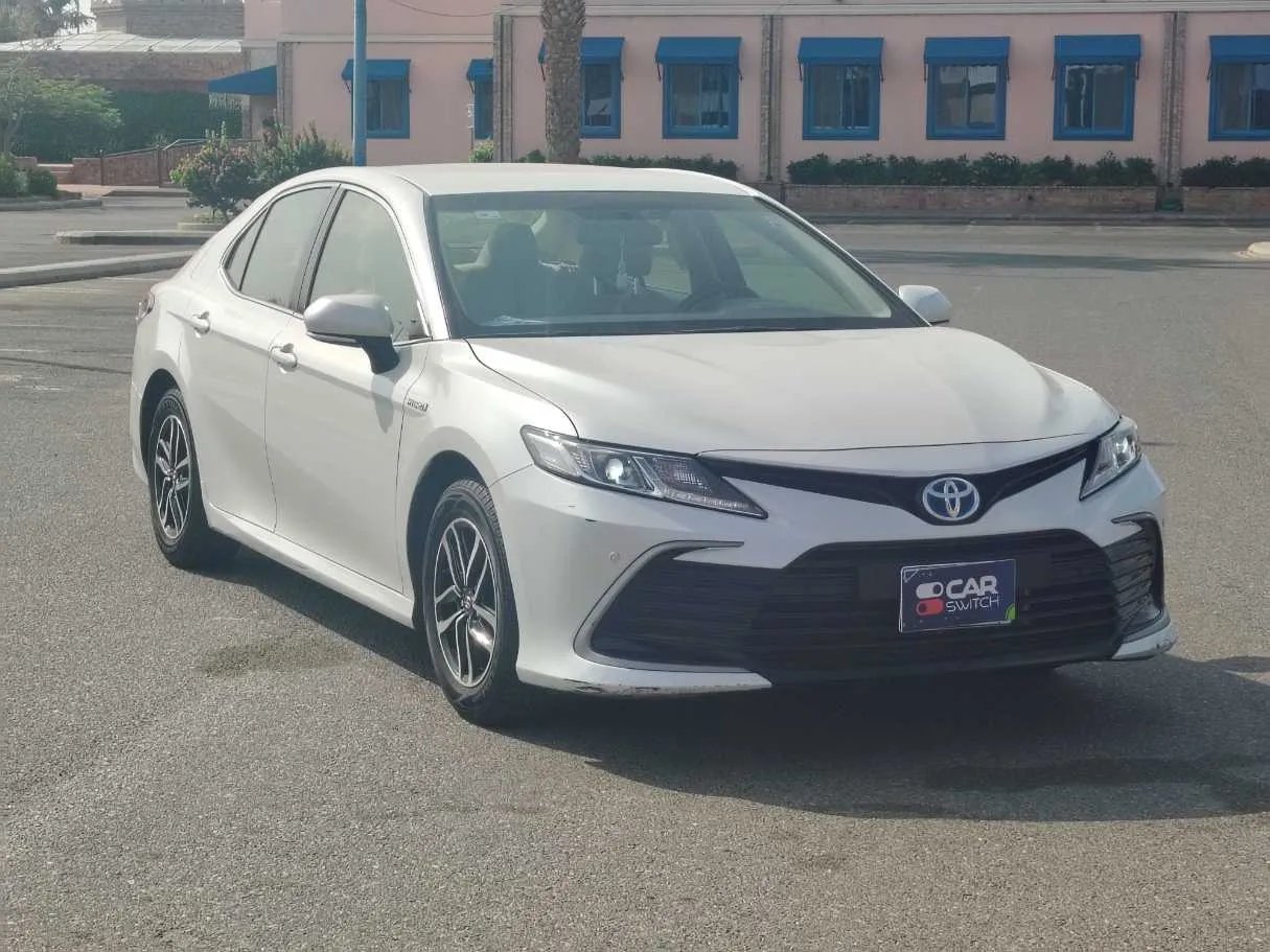 Car image 3