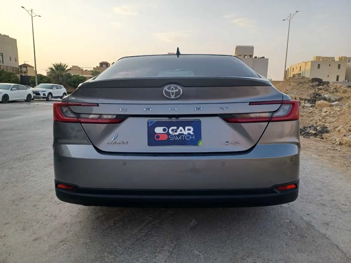 Car image 6