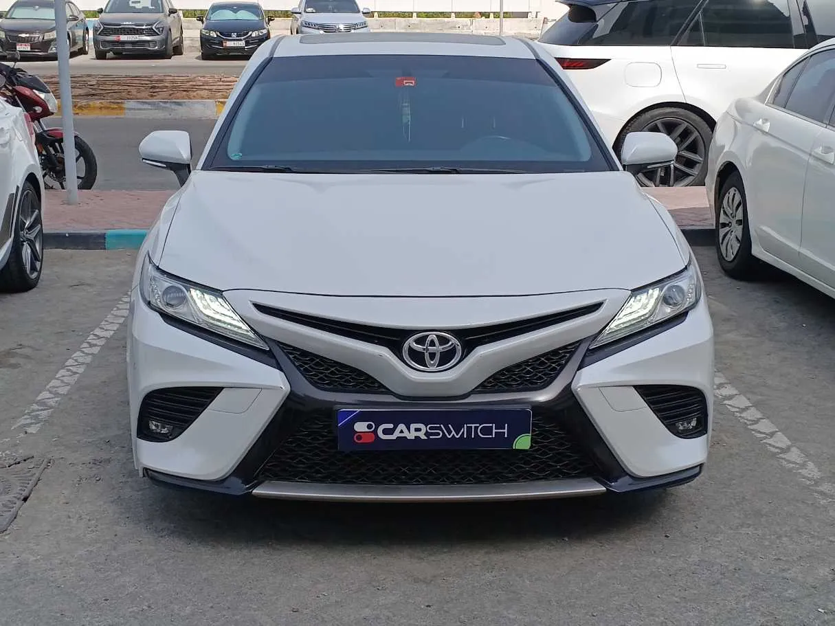 Car image 2