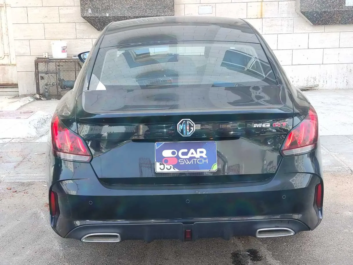Car image 6