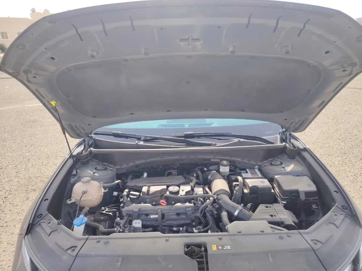 Car image 33