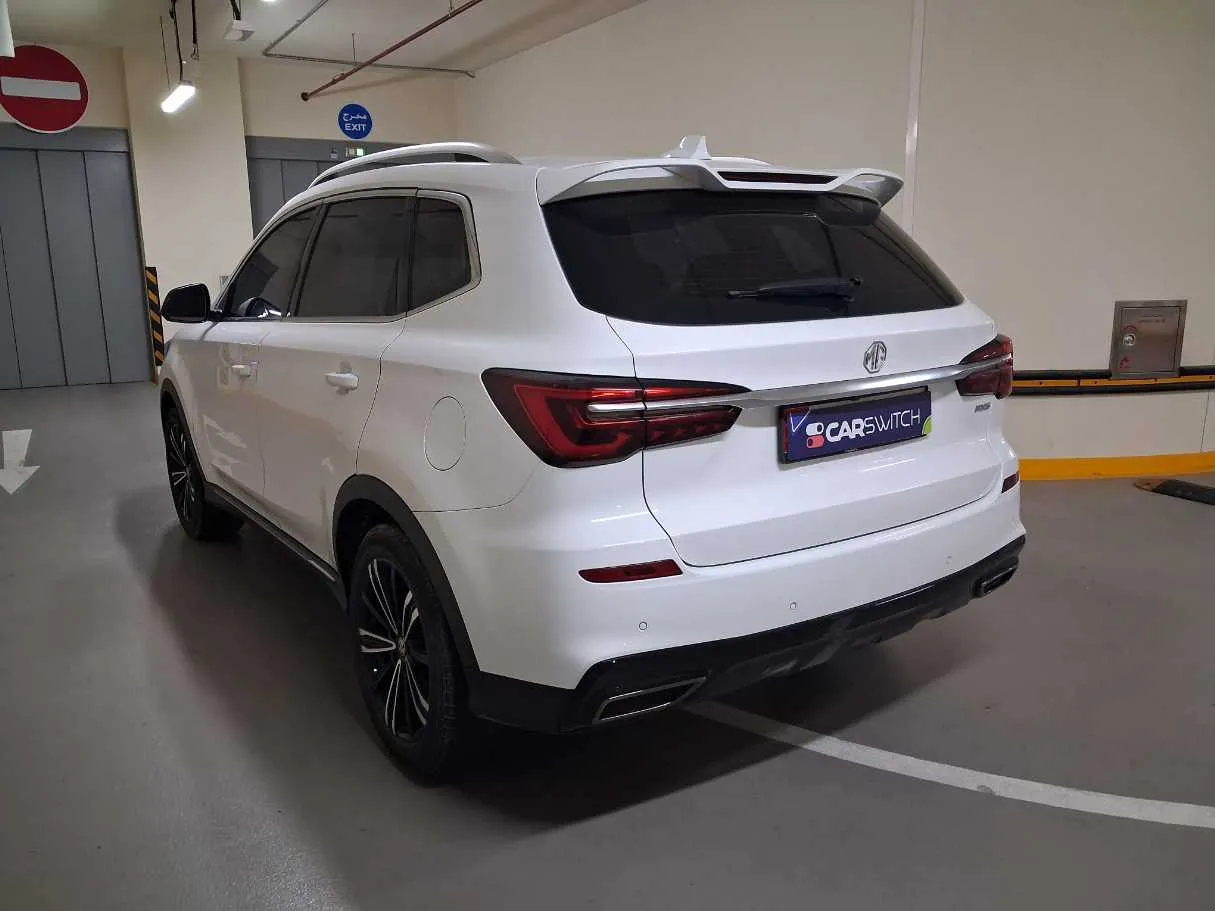 Car image 7