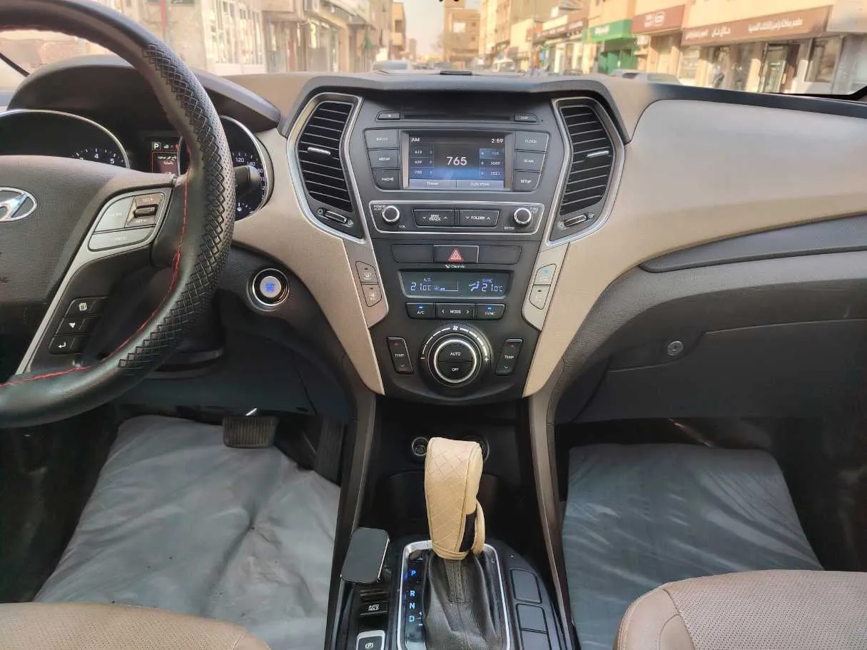 Car image 23