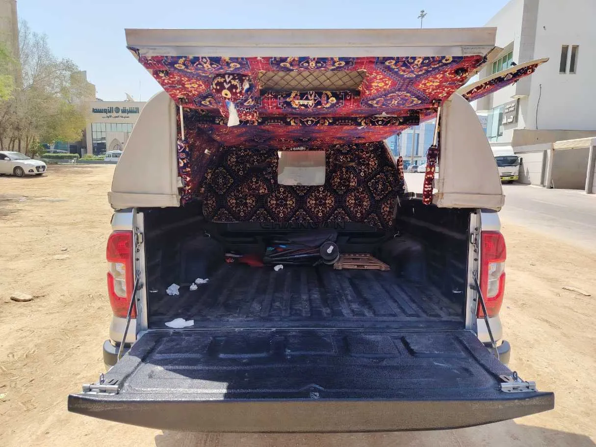 Car image 26