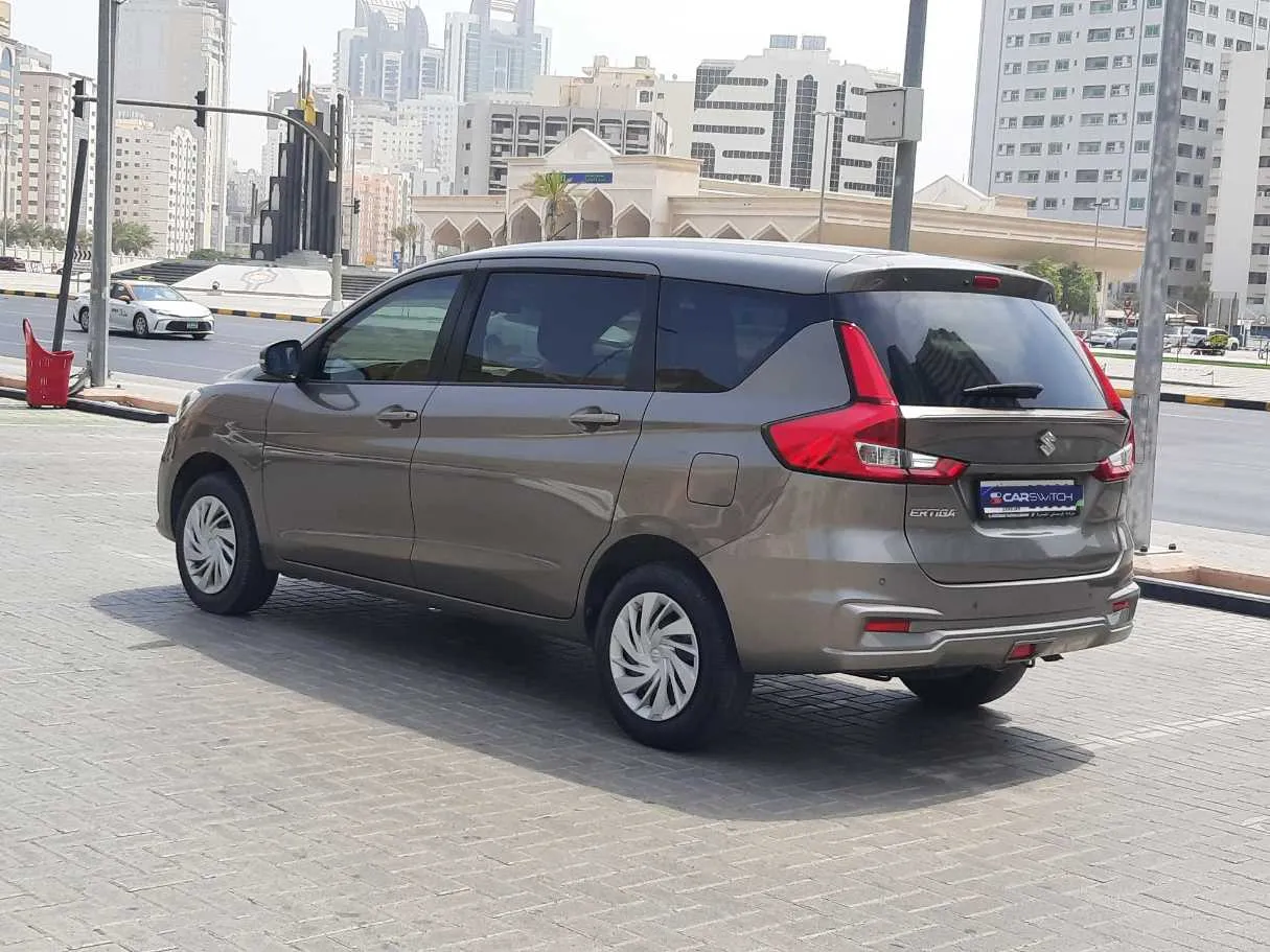 Car image 7