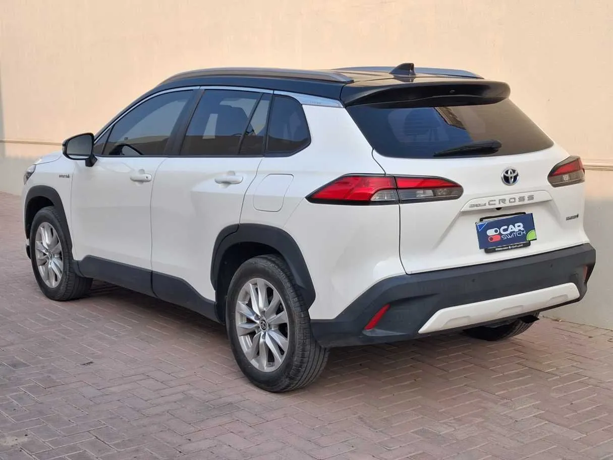 Car image 7