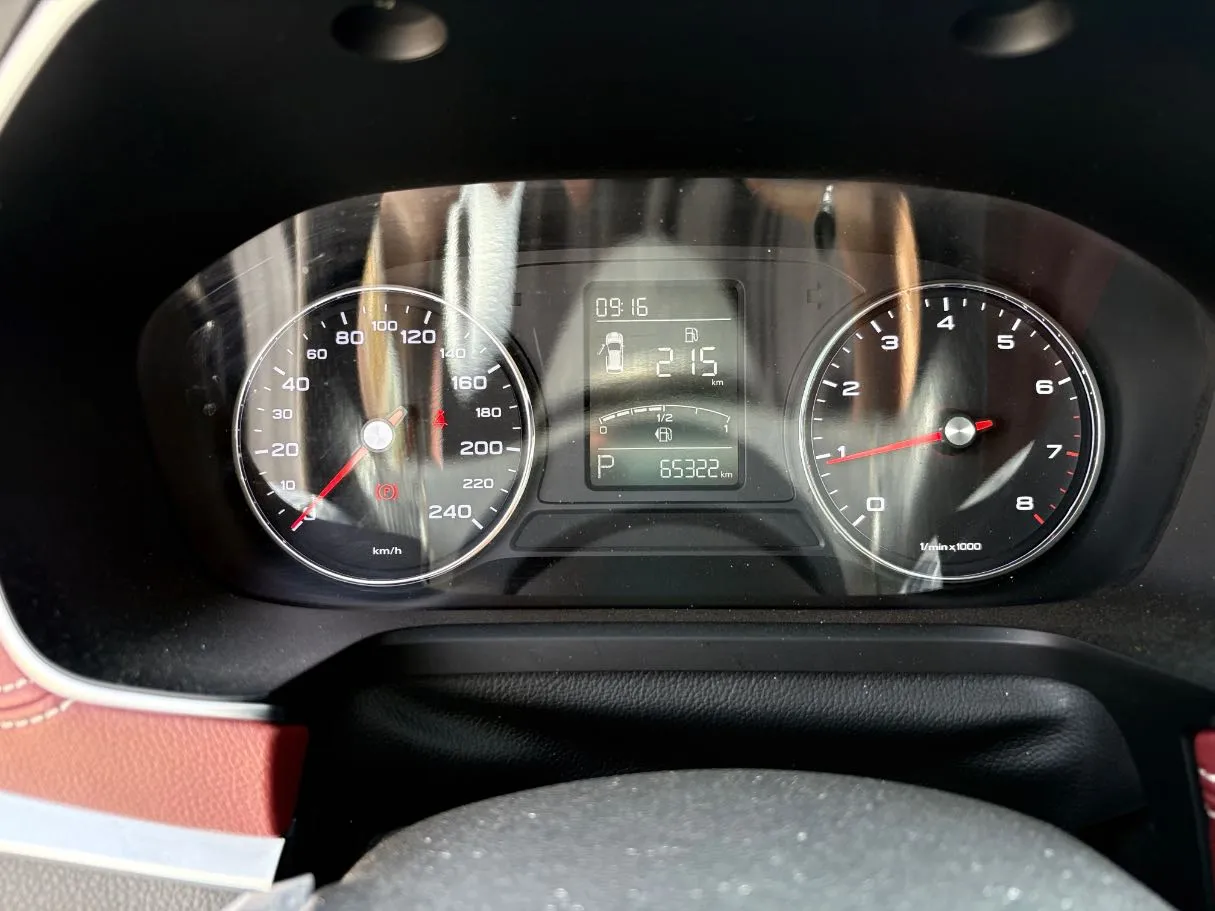 Car image 21