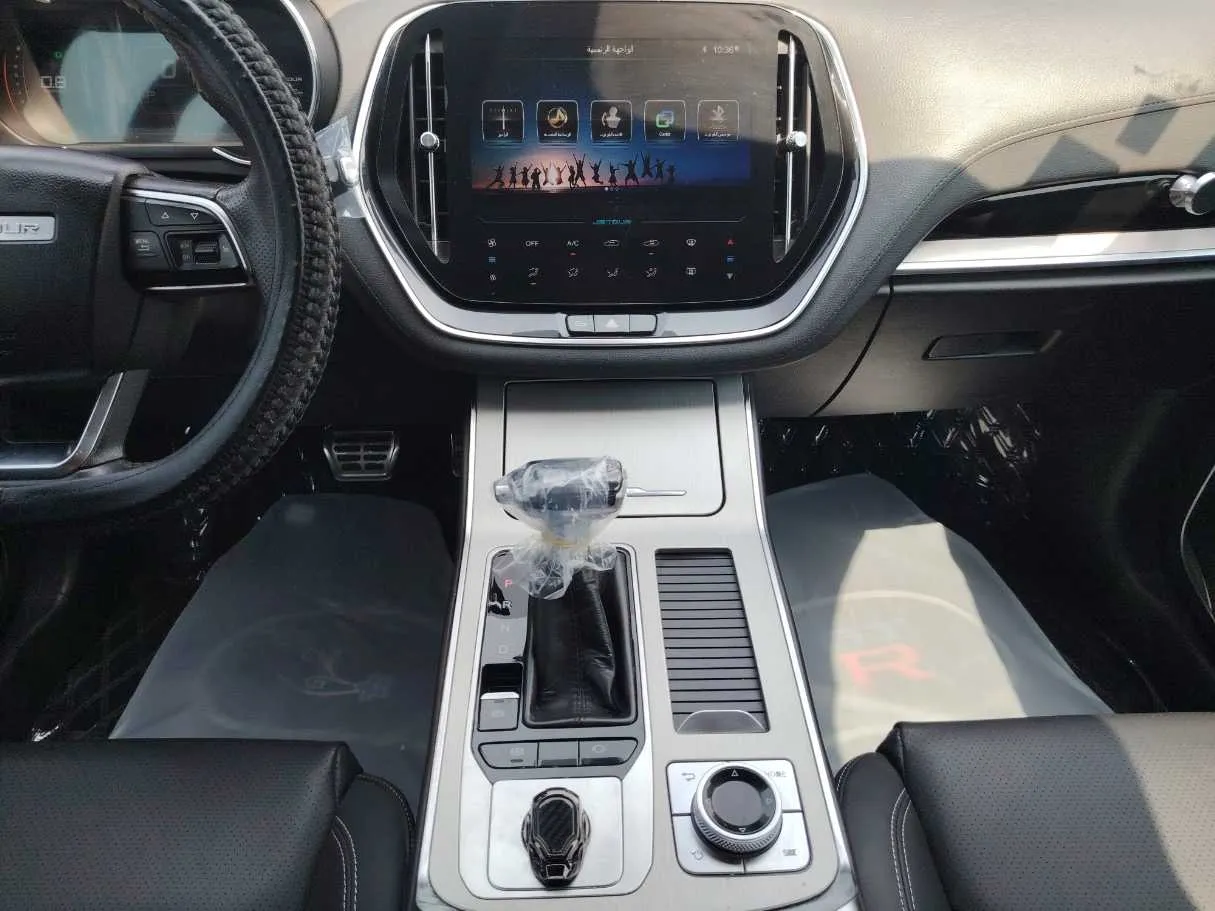 Car image 18