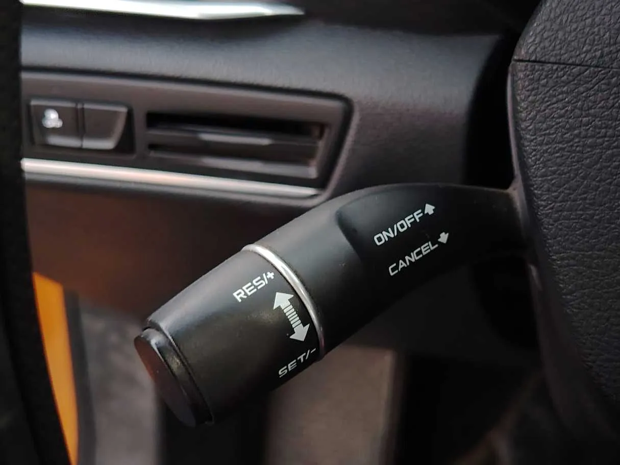 Car image 27