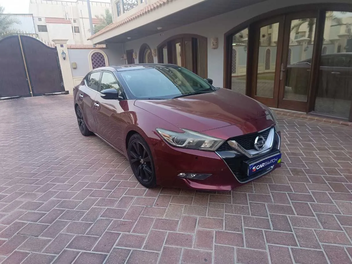 Car image 3