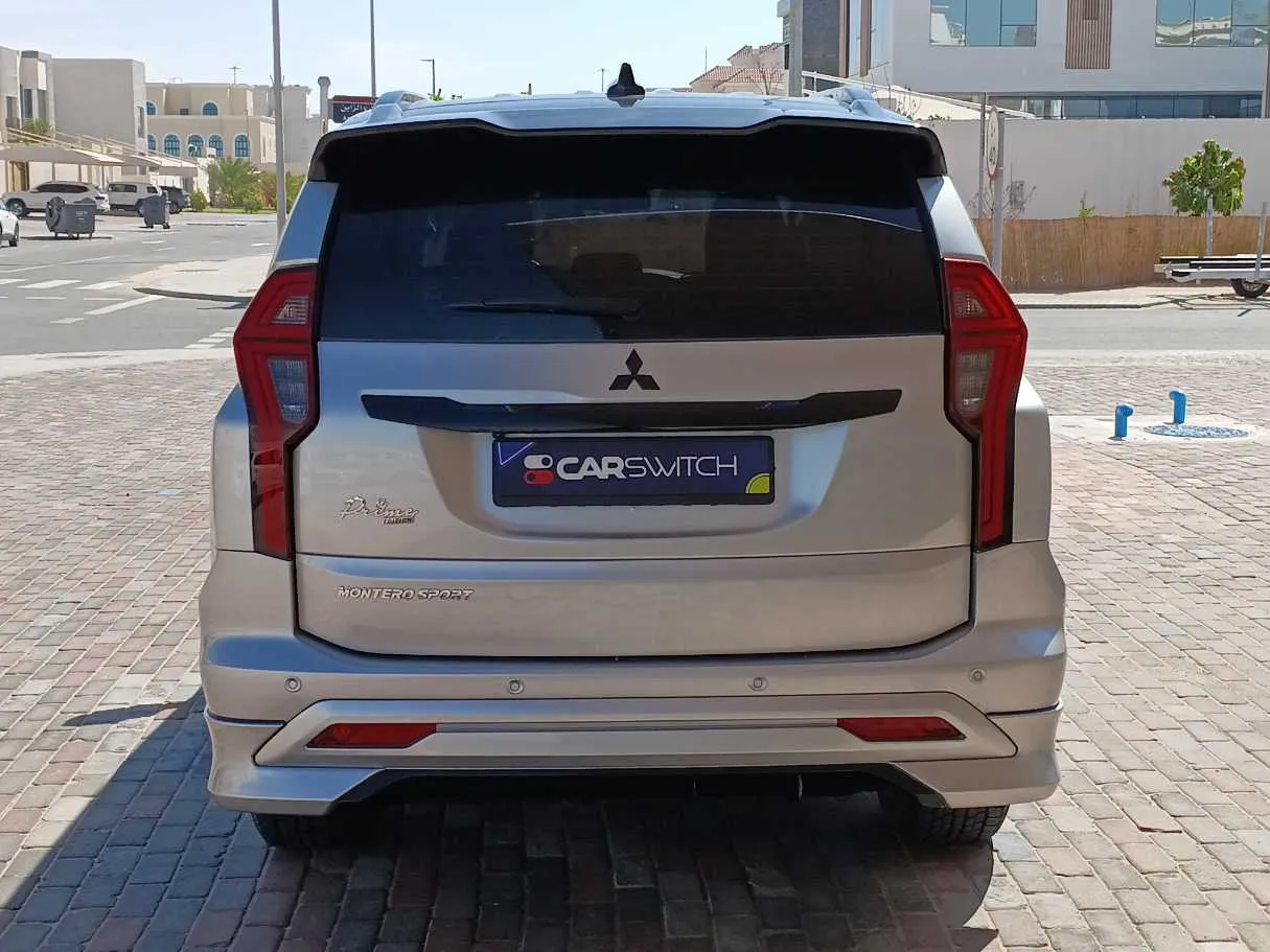 Car image 6