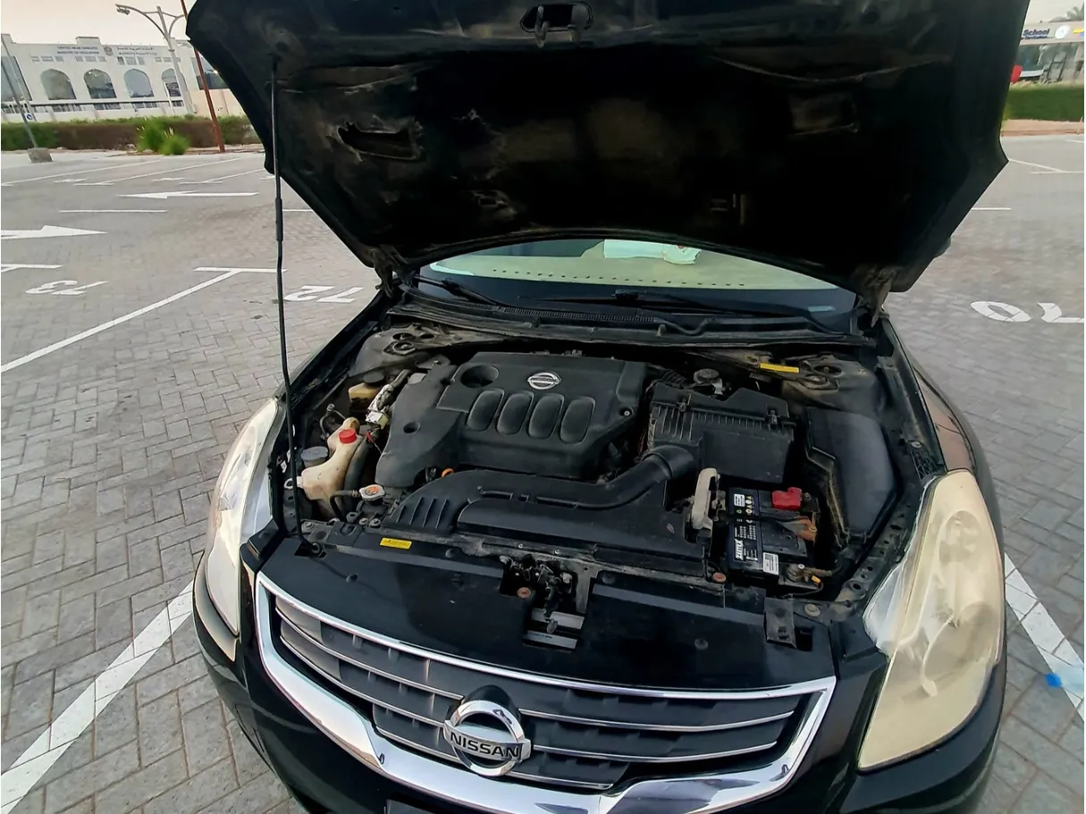 Car image 11