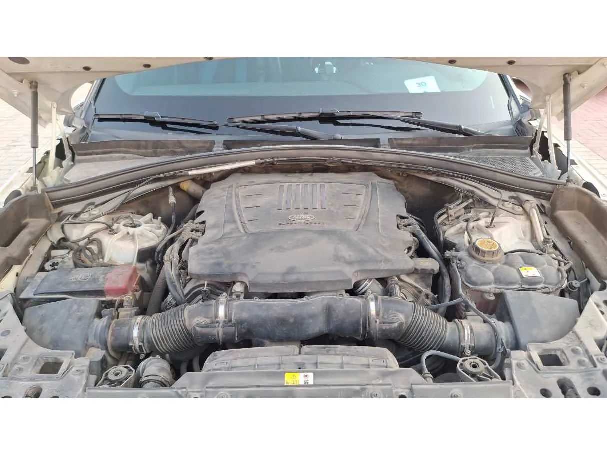 Car image 20