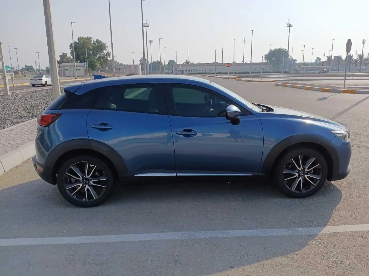 Car image 8