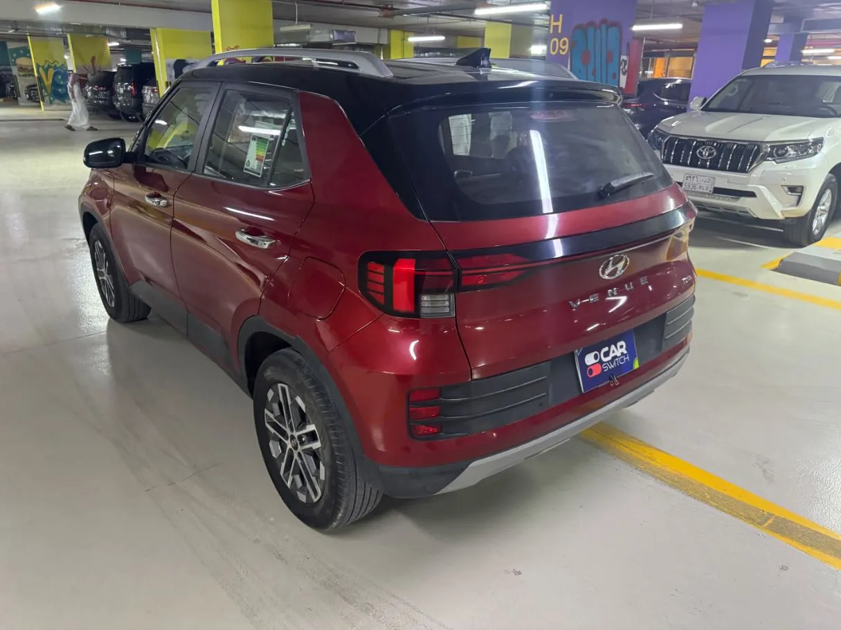 Car image 7