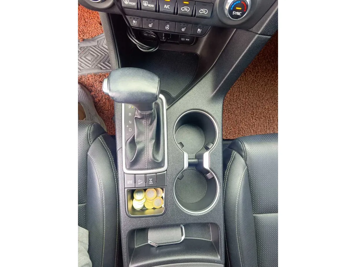 Car image 20