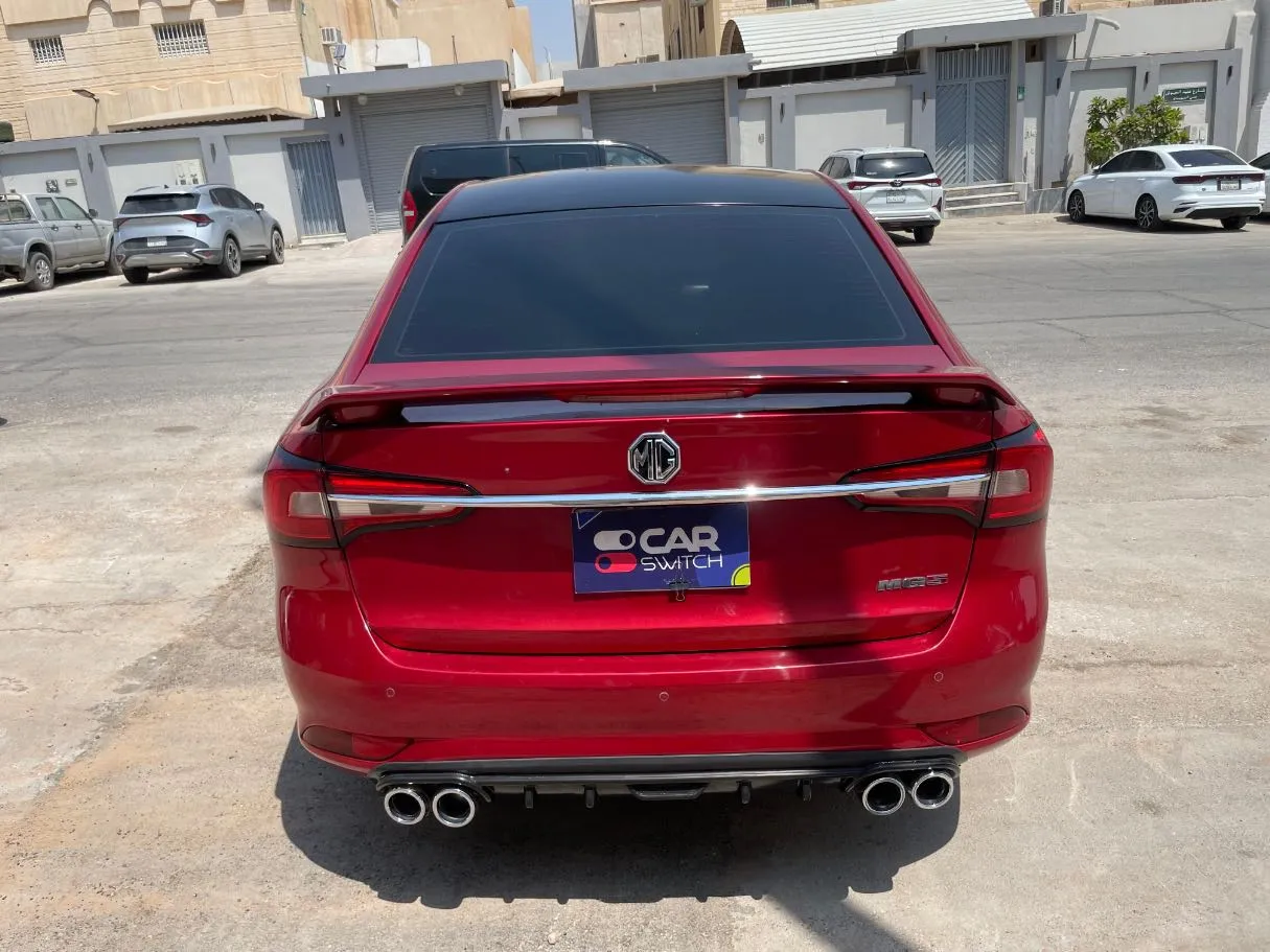 Car image 6