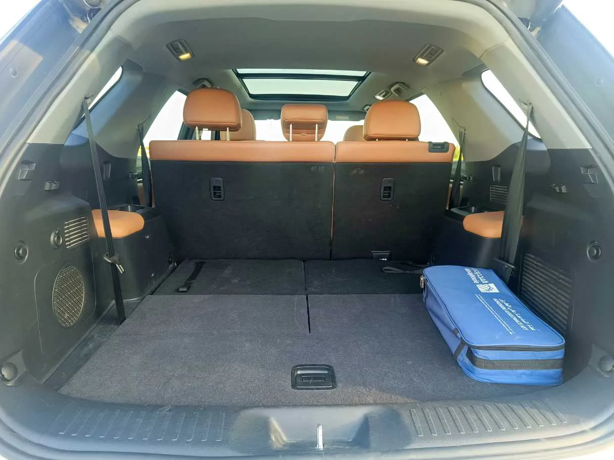 Car image 33