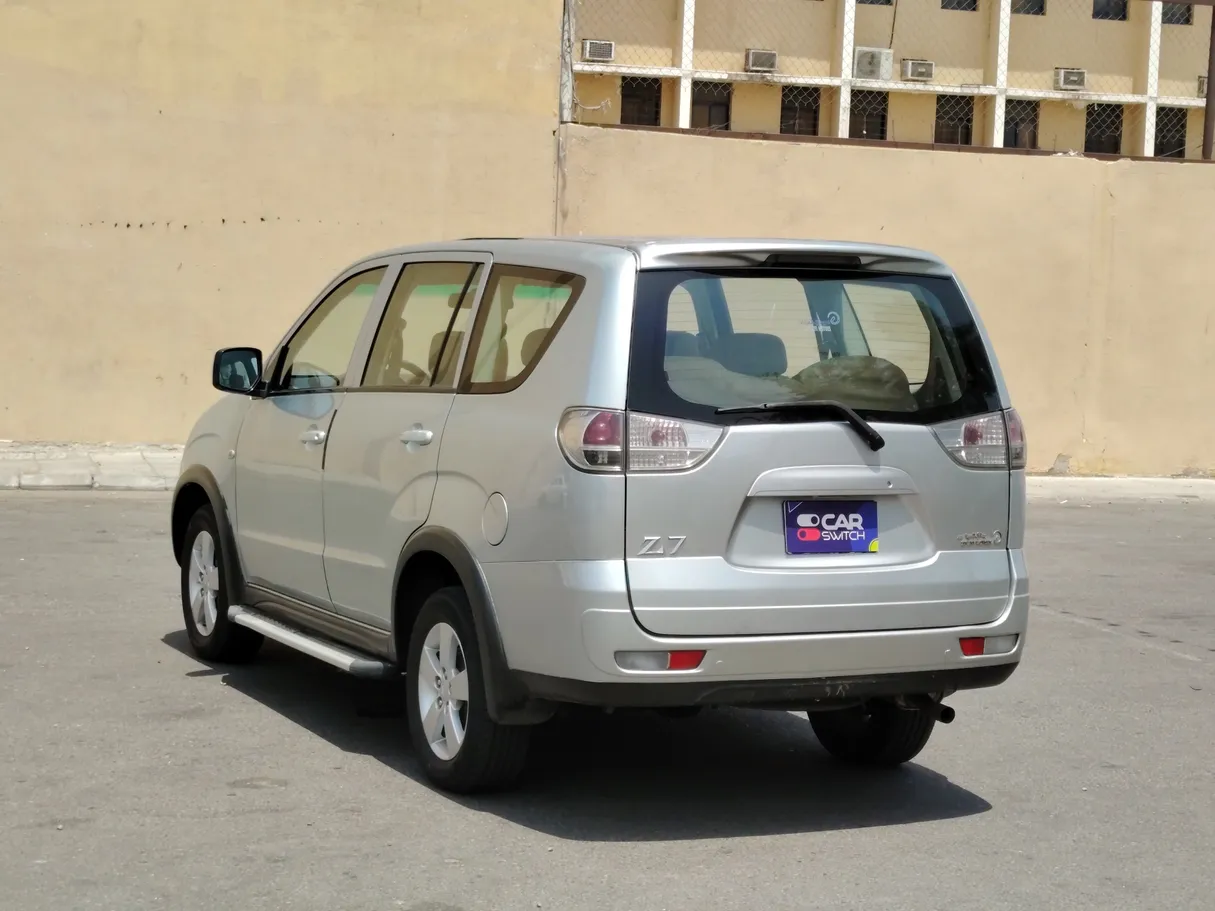 Car image 7