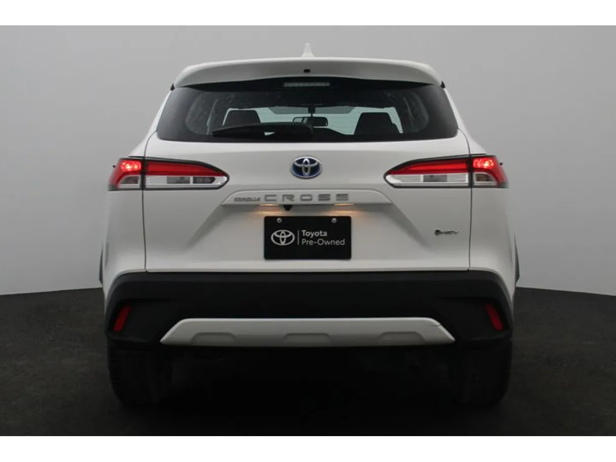 Car image 12