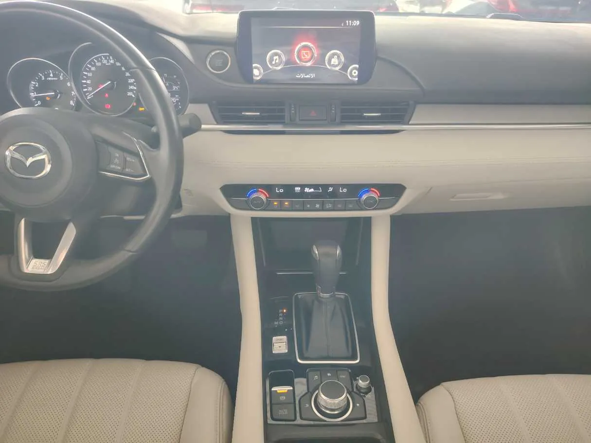 Car image 21