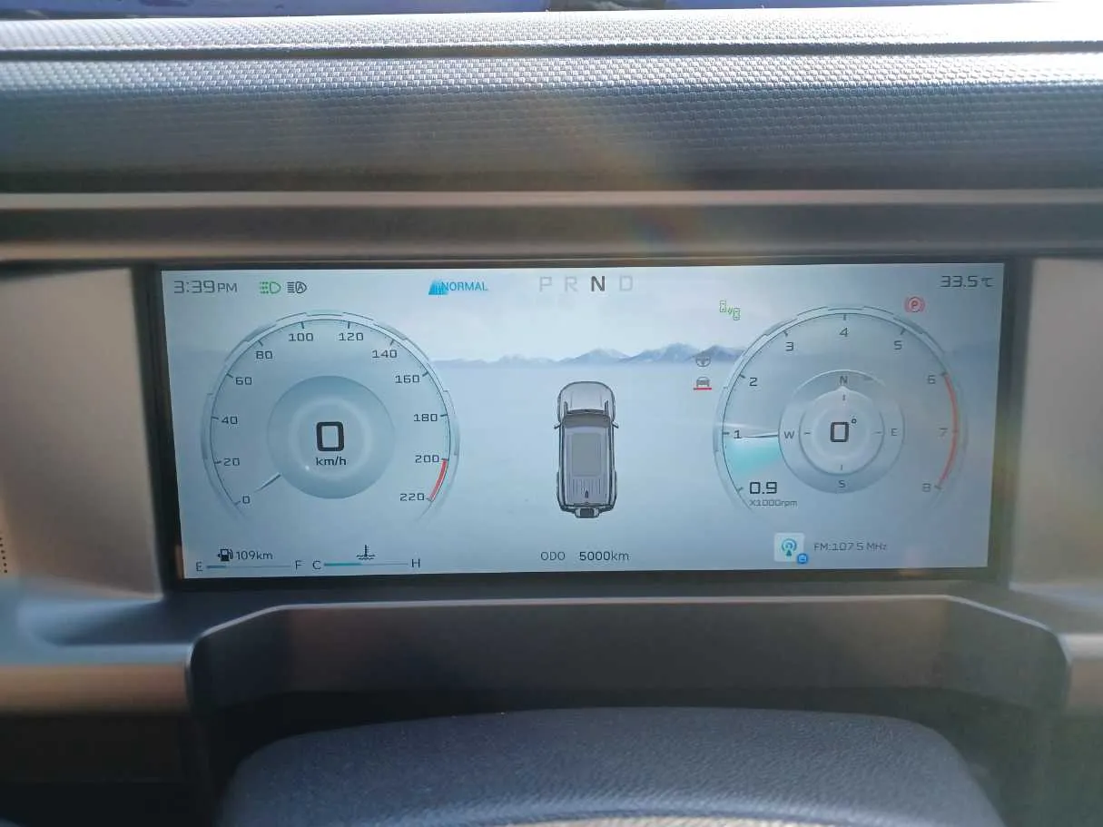 Car image 17
