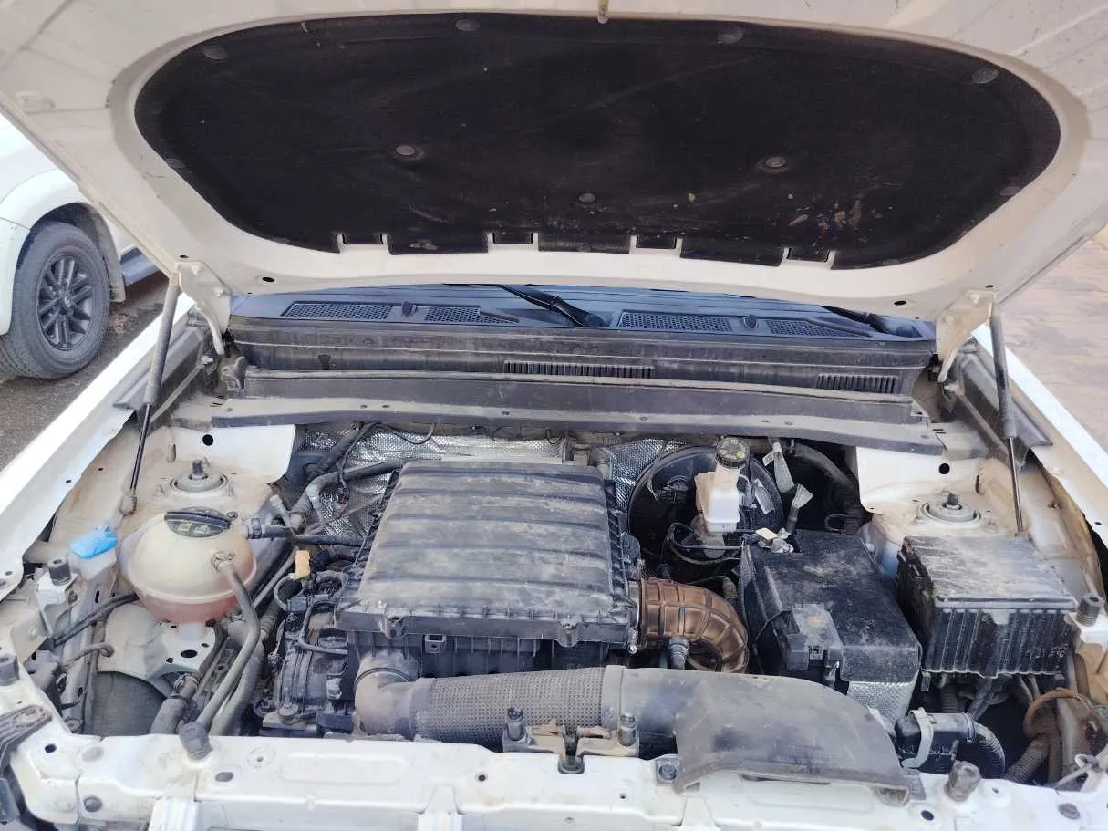 Car image 33