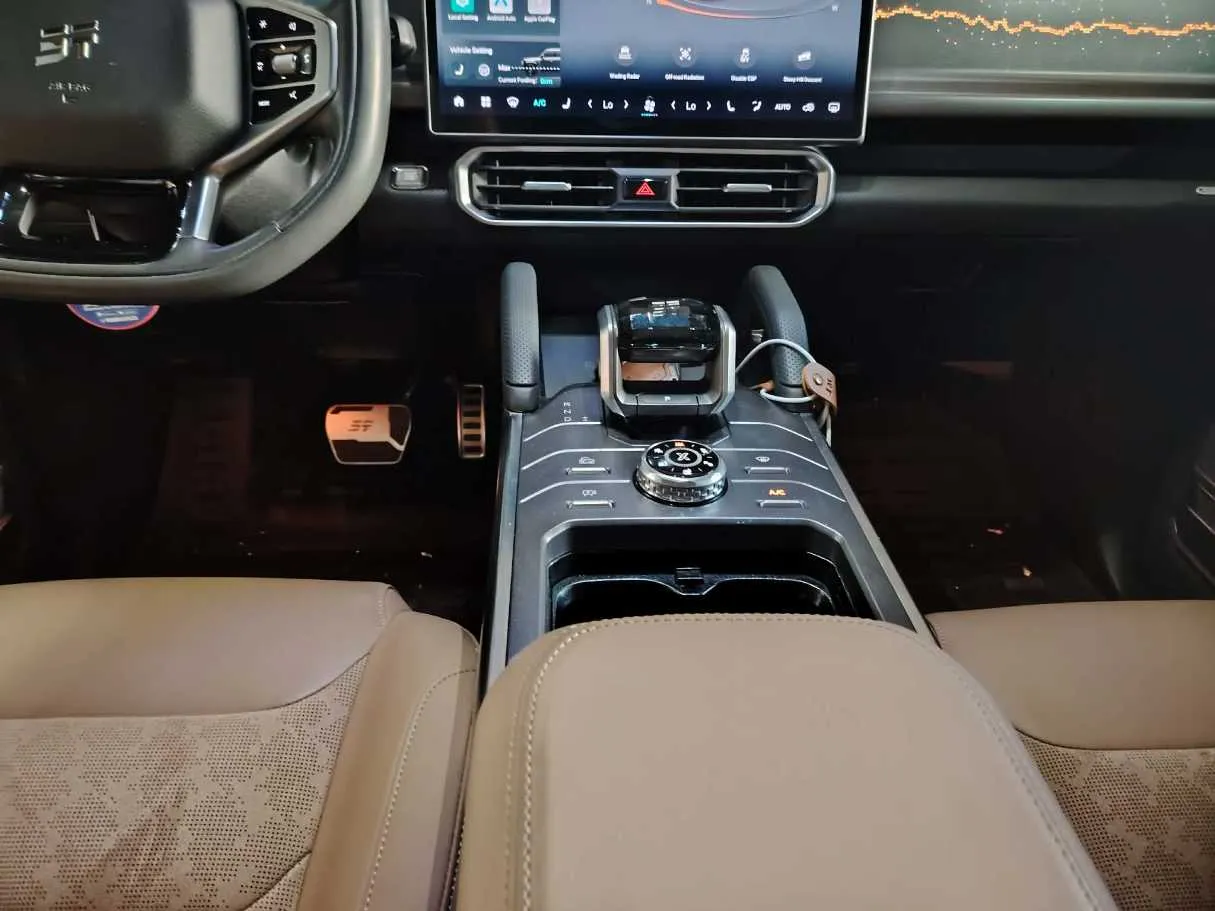 Car image 23