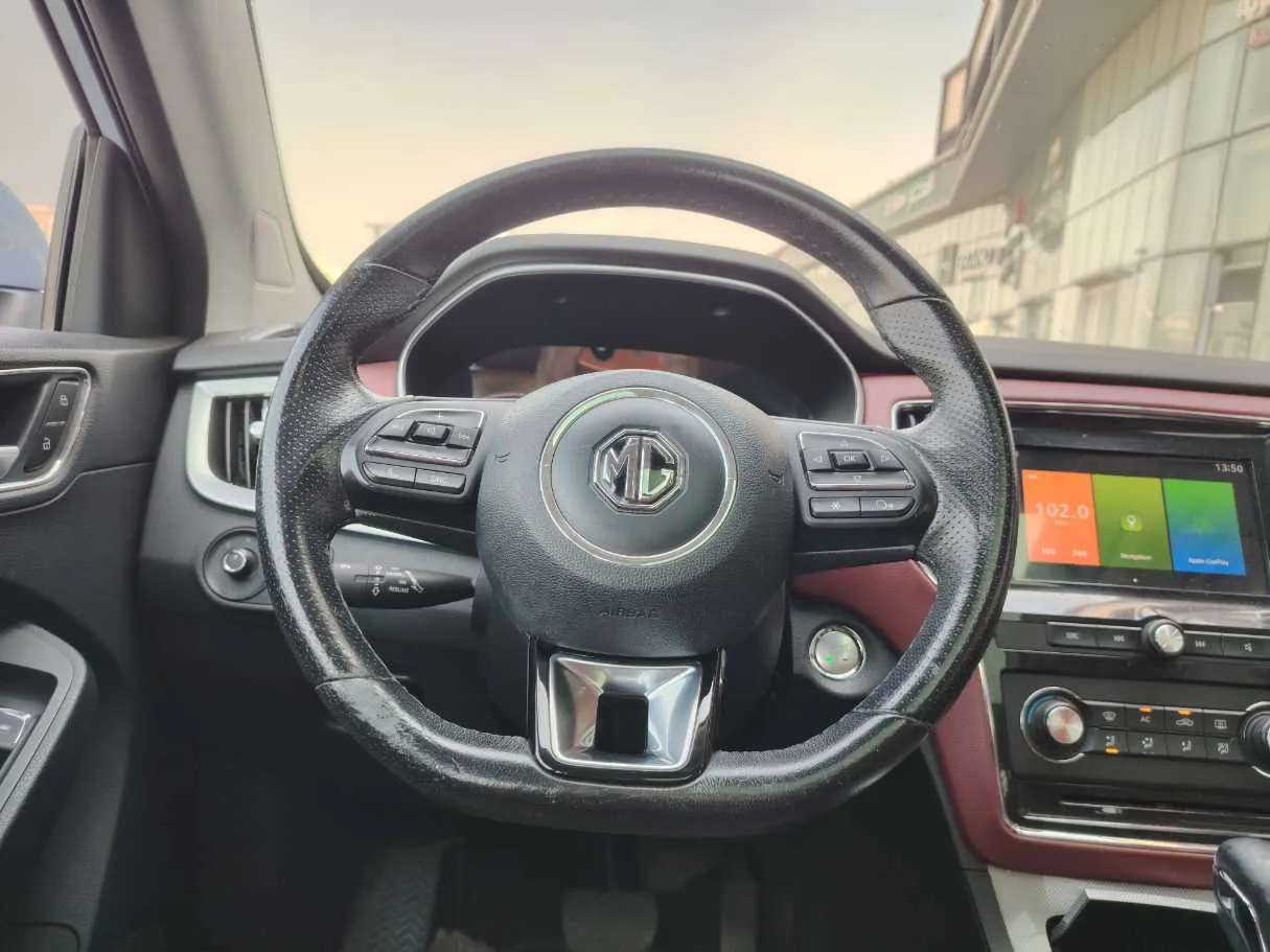 Car image 21