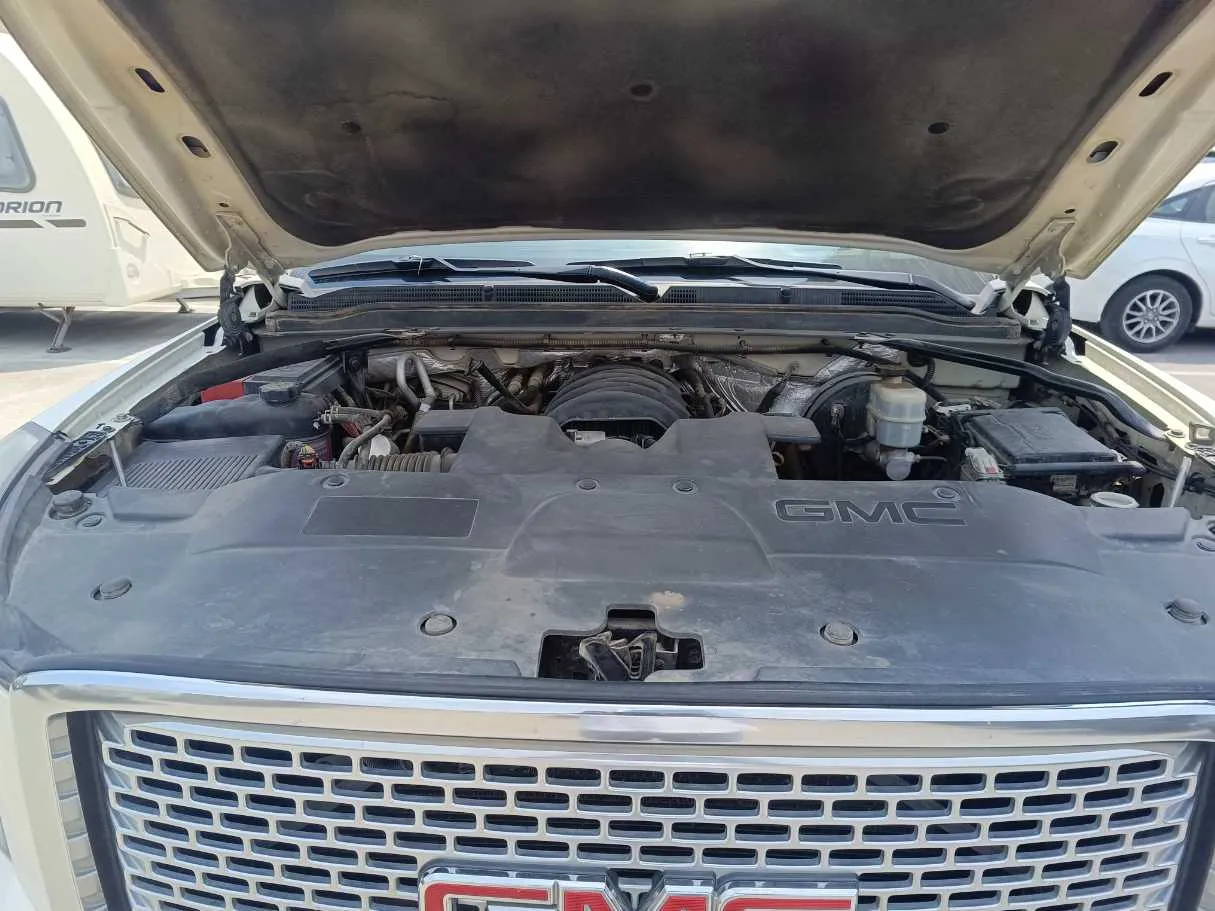 Car image 37