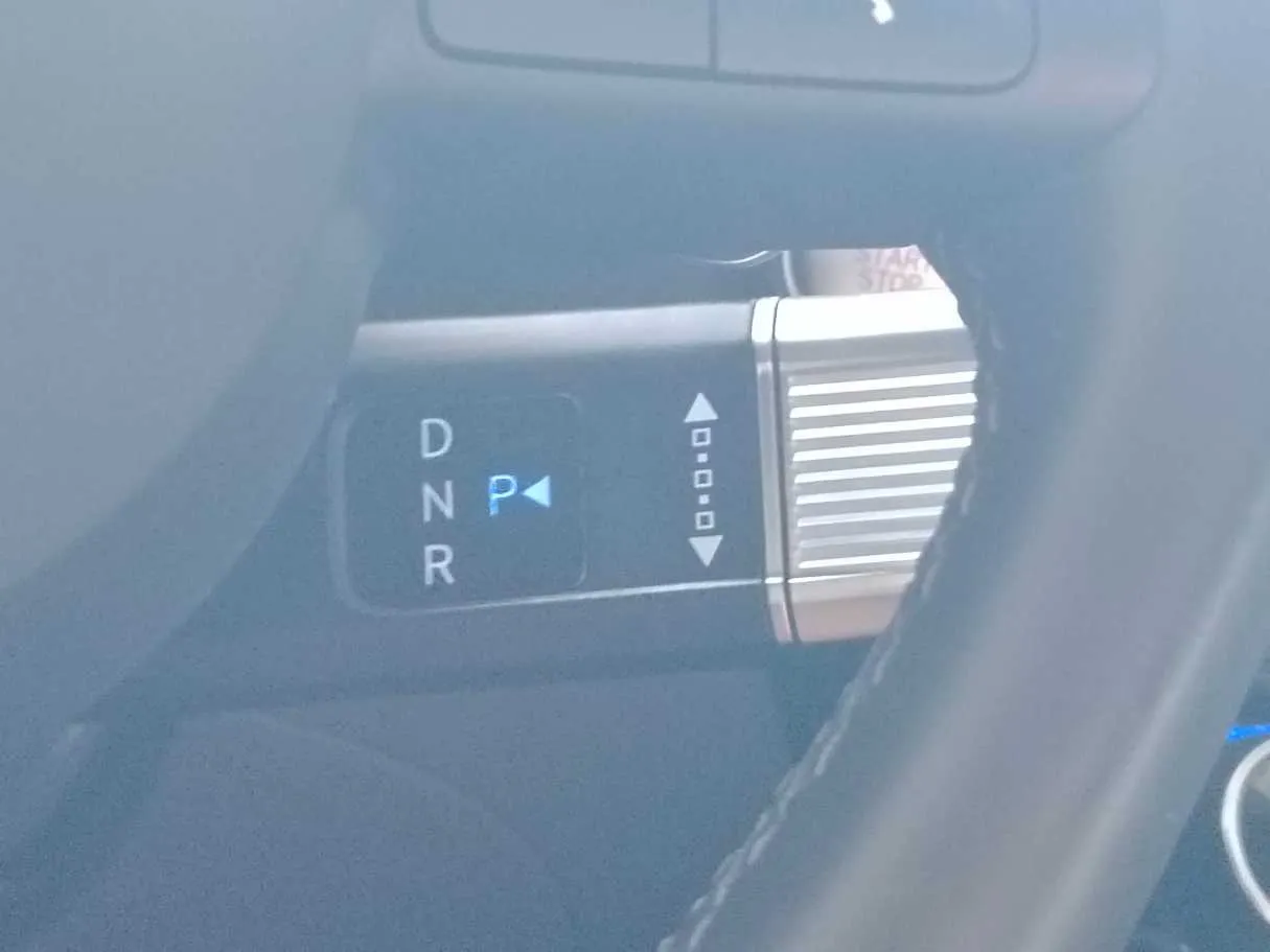 Car image 27
