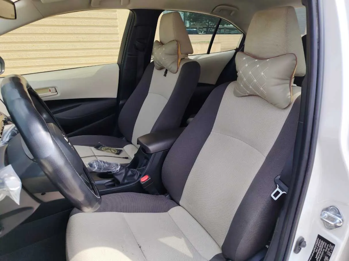 Car image 13
