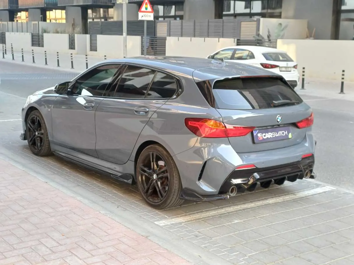 Car image 5
