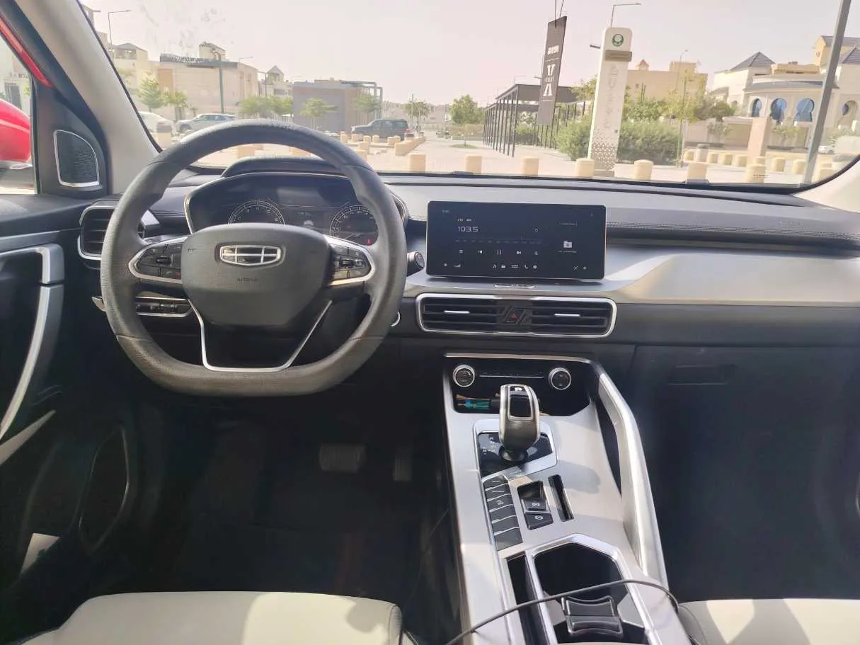 Car image 18
