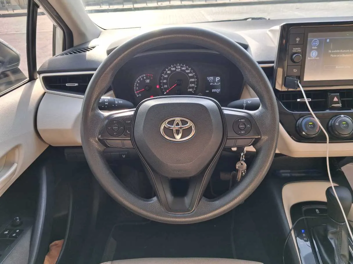 Car image 17