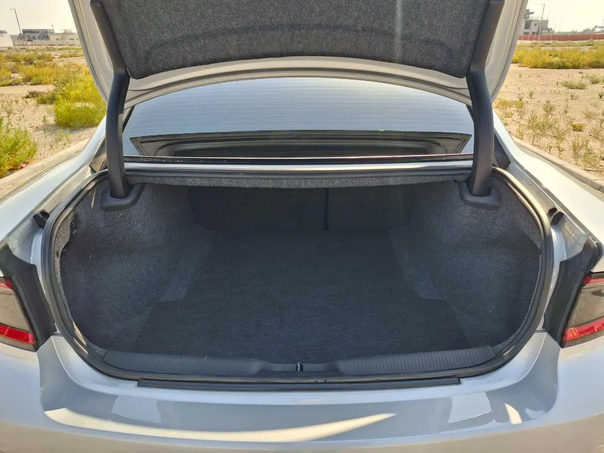 Car image 22