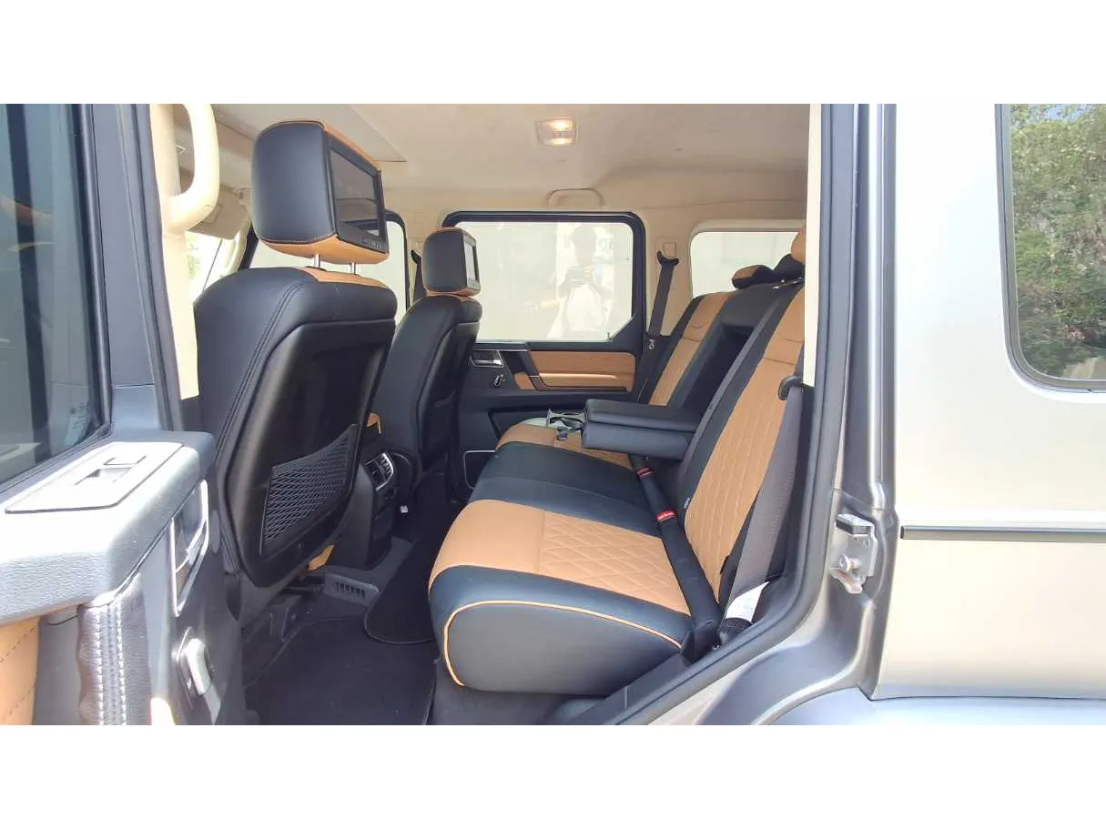 Car image 13