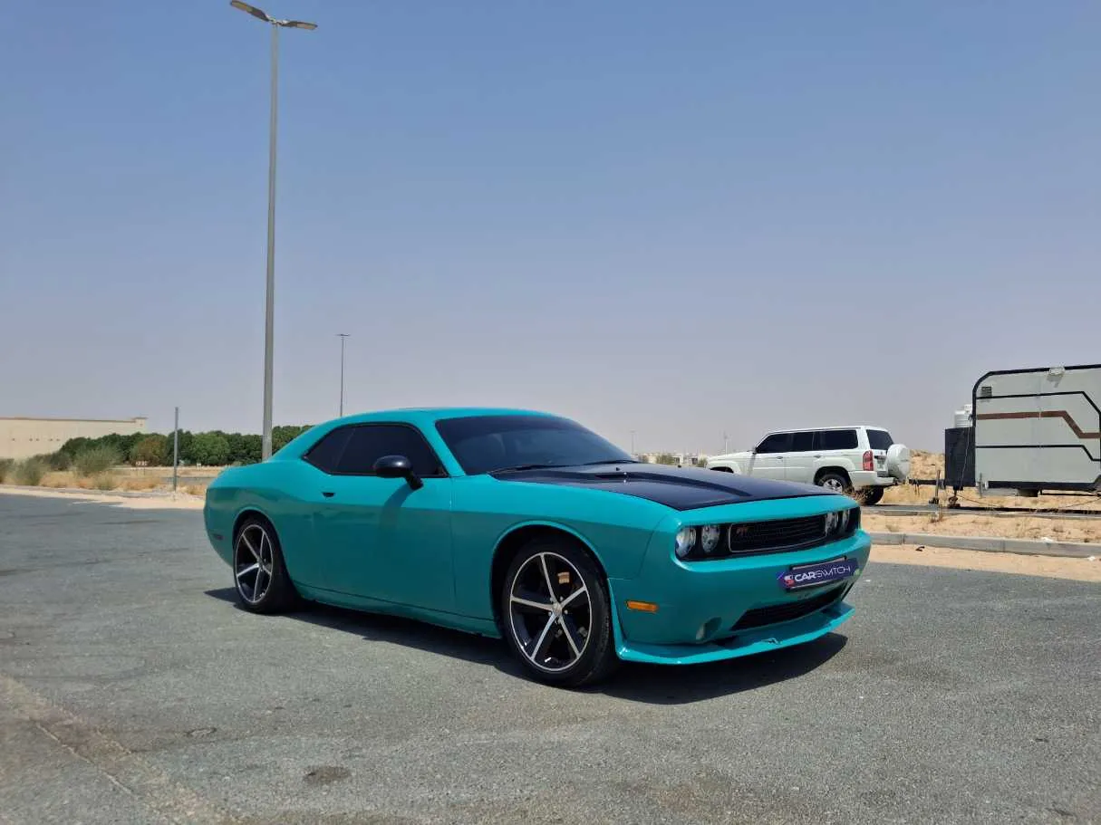 Car image 3