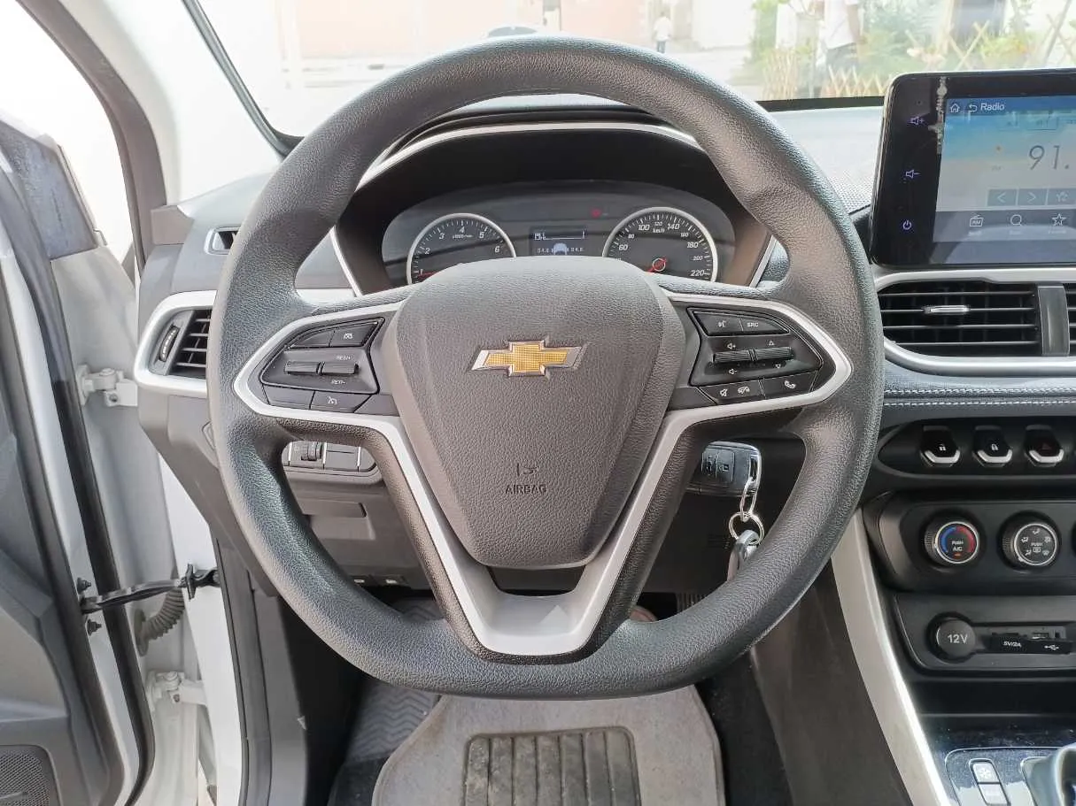 Car image 17