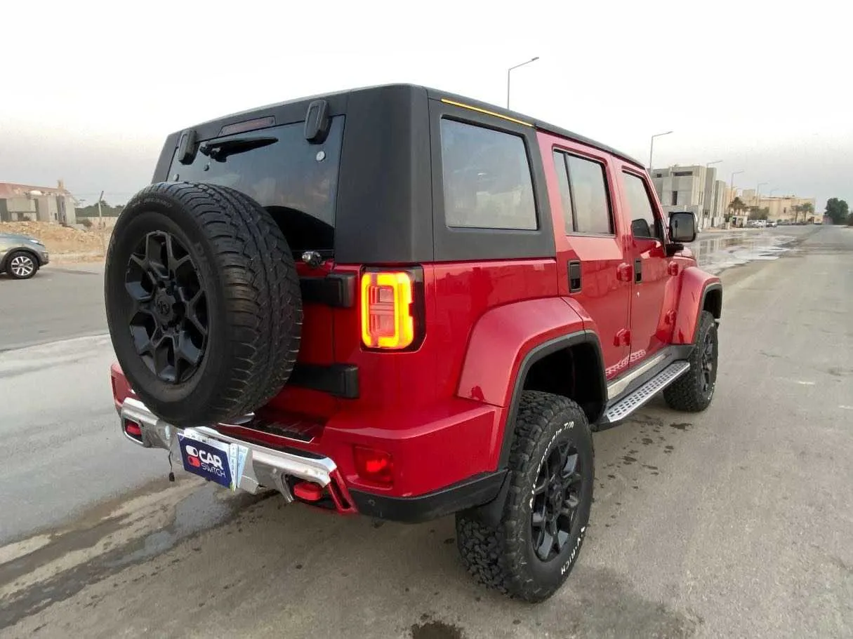 Car image 5