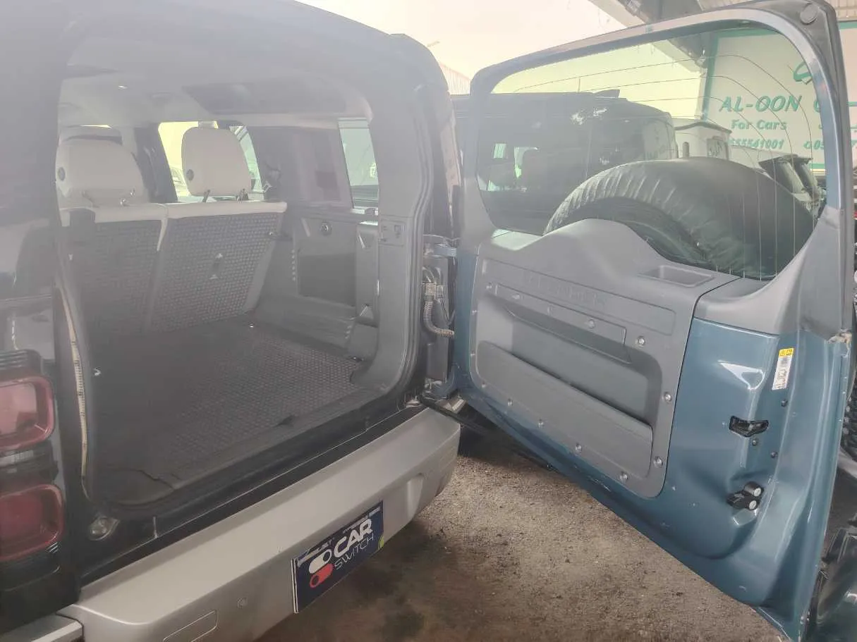 Car image 31