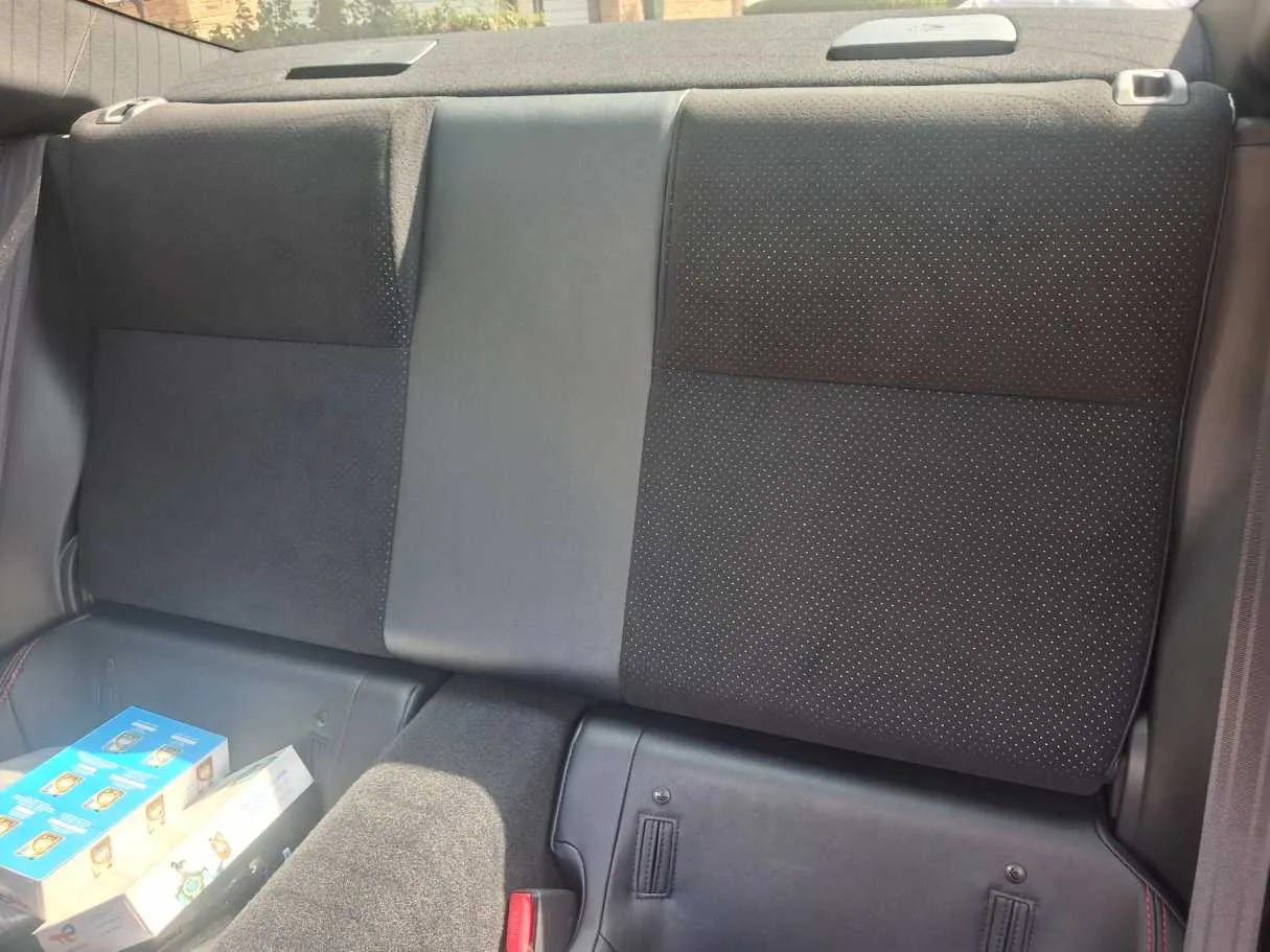 Car image 13