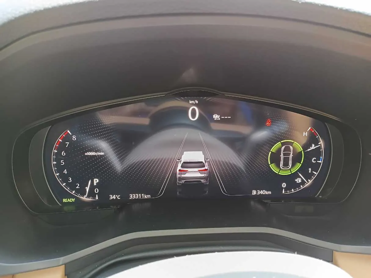 Car image 18