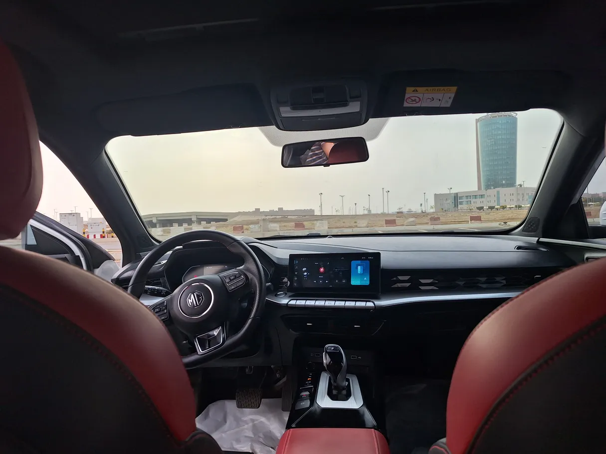 Car image 7