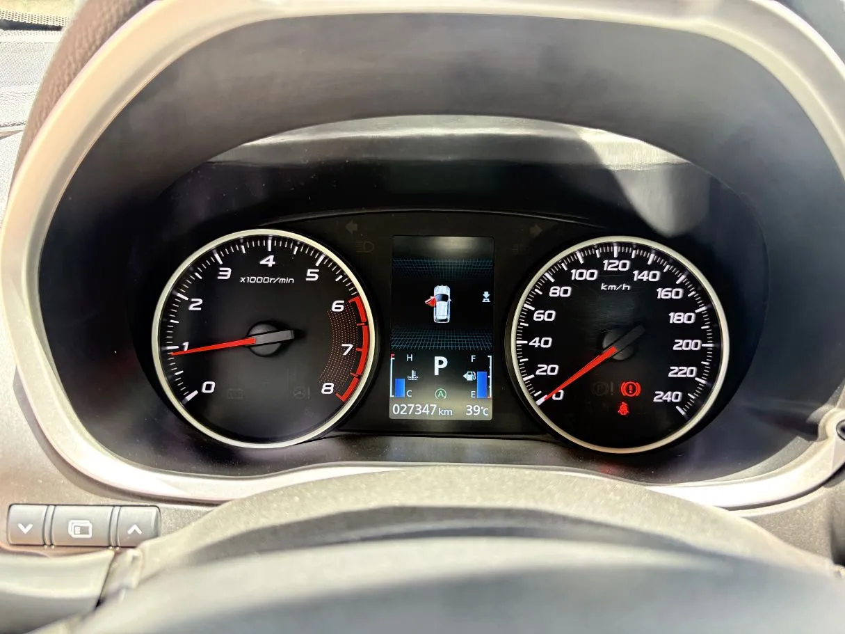 Car image 22