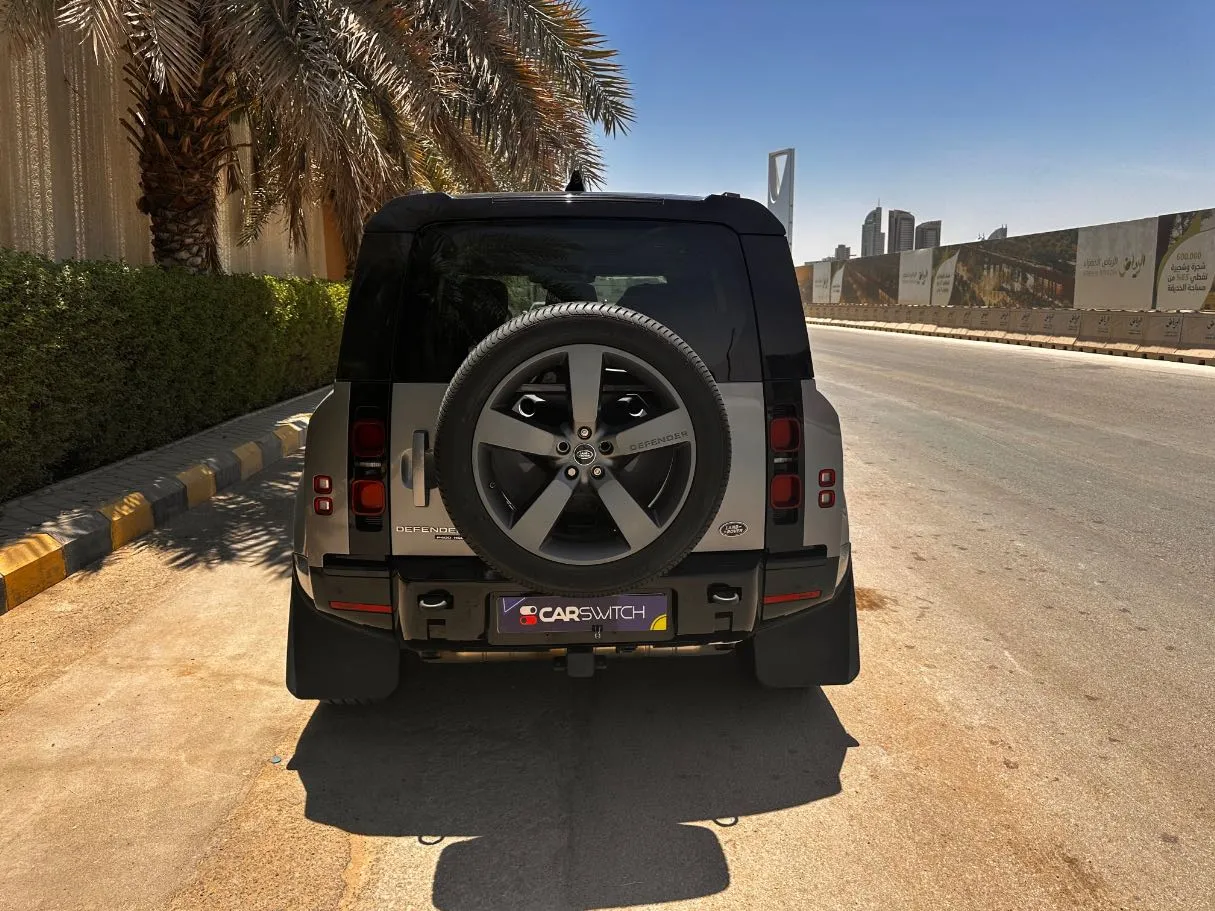 Car image 6